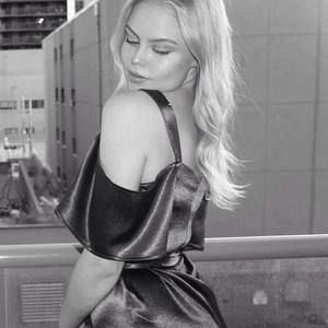 Meet your Posher, Brooke